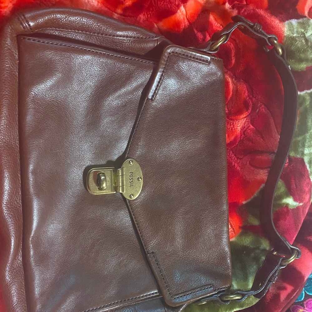 Great on the Go Hobo.  All leather and great condition